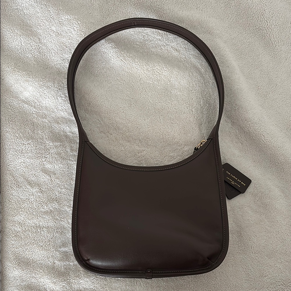 Coach Curve Zip Bag in Maple